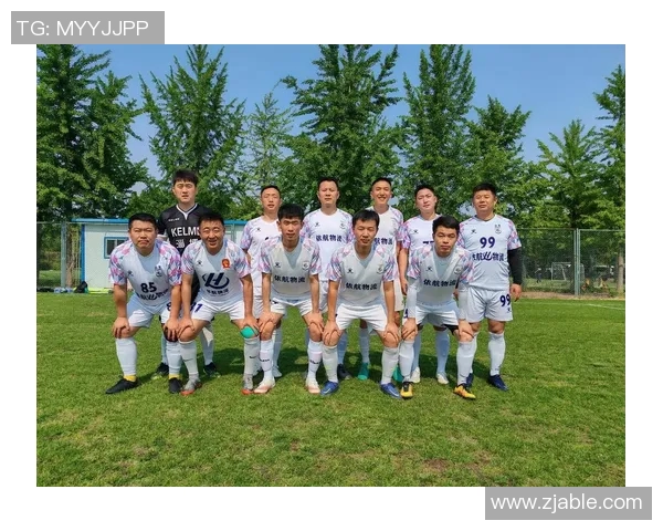 足球的魅力与激情：探索这项全球运动如何团结不同文化与人群